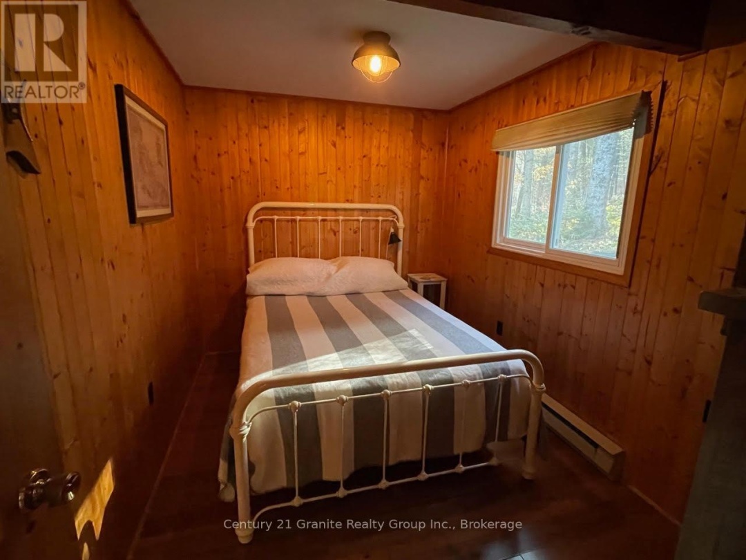1038 BROKEN PADDLE ROAD, Miskwabi Lake