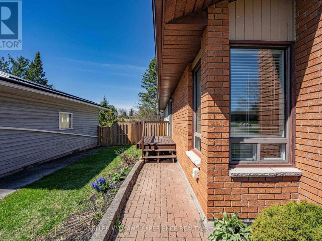 116 REID STREET, Kawartha Lakes (Bobcaygeon)