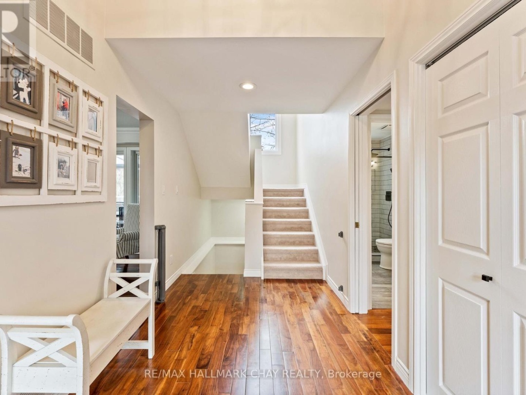 3285 ROCKCLIFFE COURT, Gloucester Pool