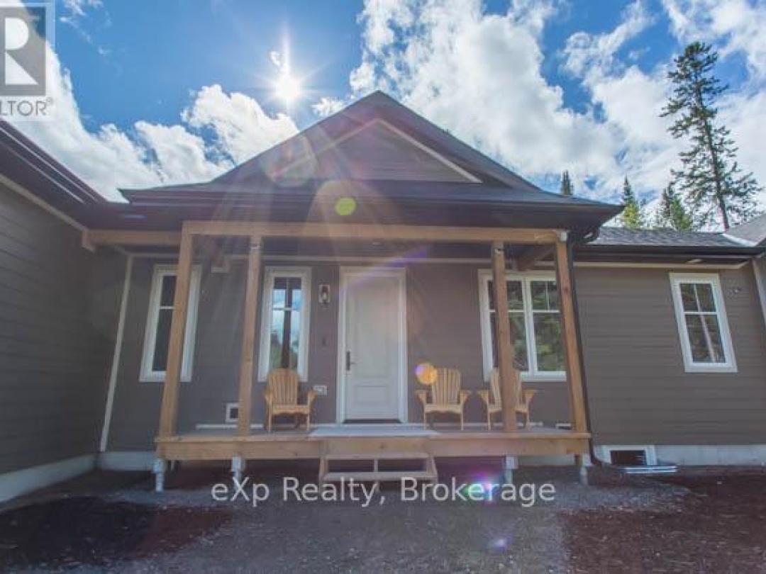 40 - 1052 GREENSVIEW DRIVE, 