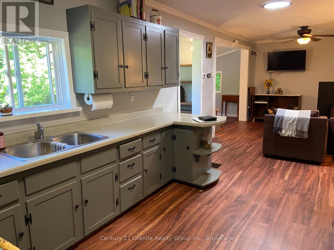 1931 DUCK LAKE ROAD, 