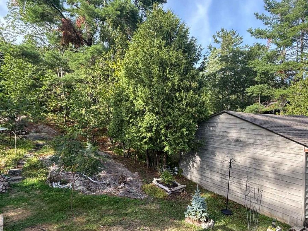 1169 NORTH KAHSHE LAKE ROAD, 