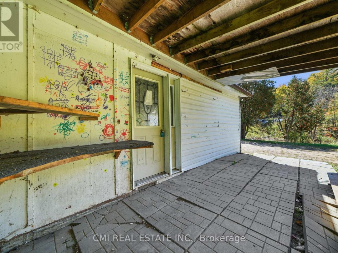 1093 SOUTH LAKE ROAD, Minden Hills (Snowdon)
