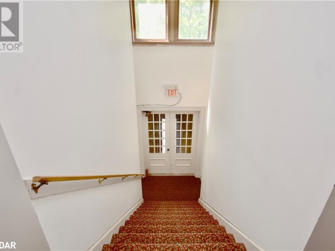 12 HARRIET Street, 