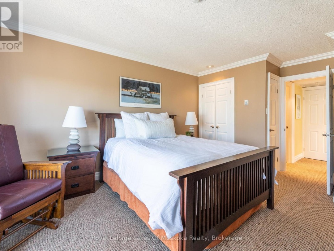 301 - 29 TENNISVIEW DRIVE, 