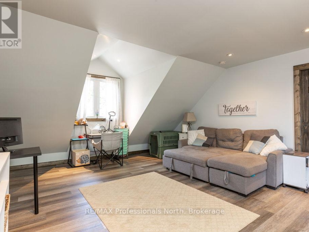 427 SKYHILLS ROAD, Huntsville (Chaffey)