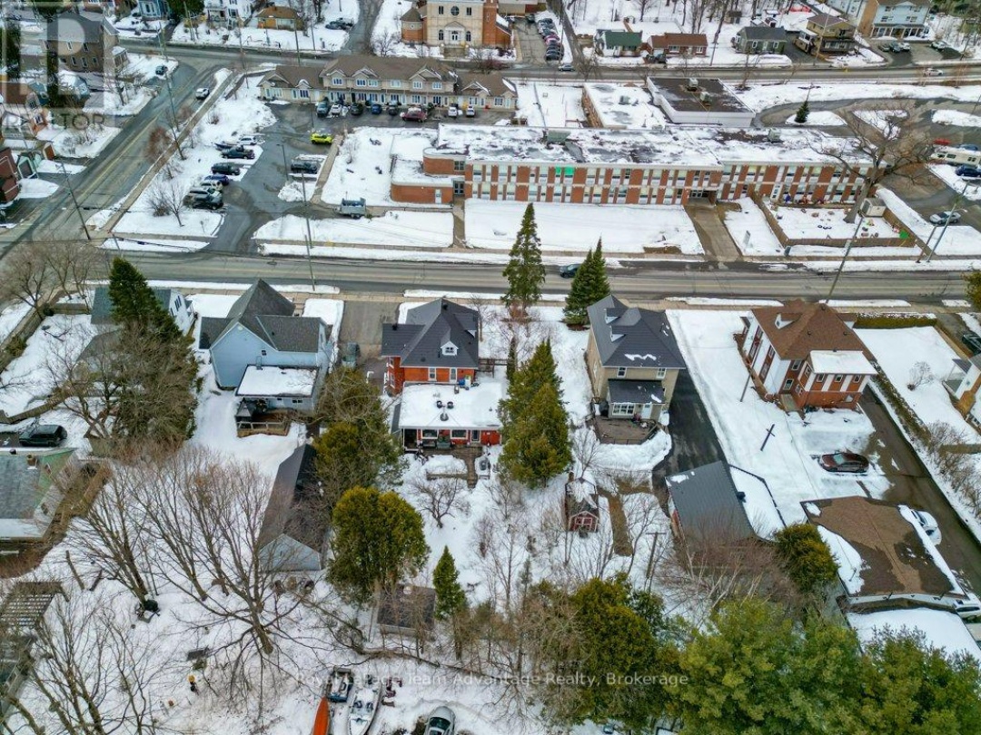 79 GIBSON STREET, Parry Sound