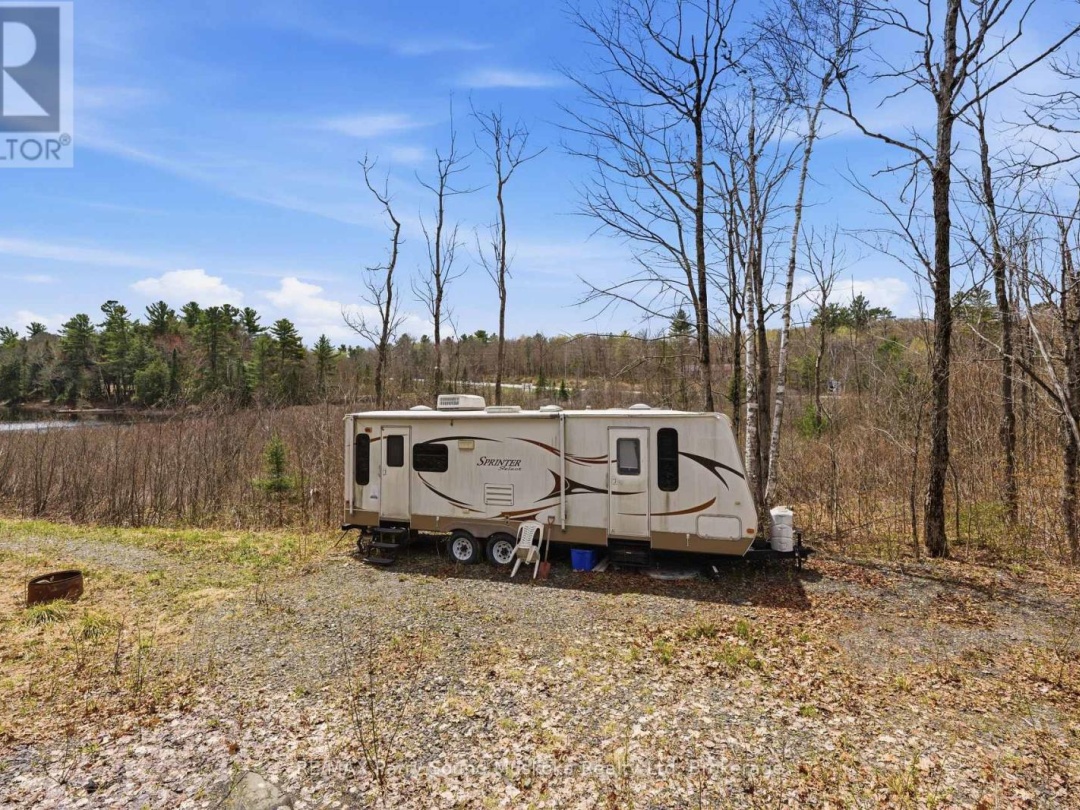 25 LAKE RIDGE ROAD, Bell Lake