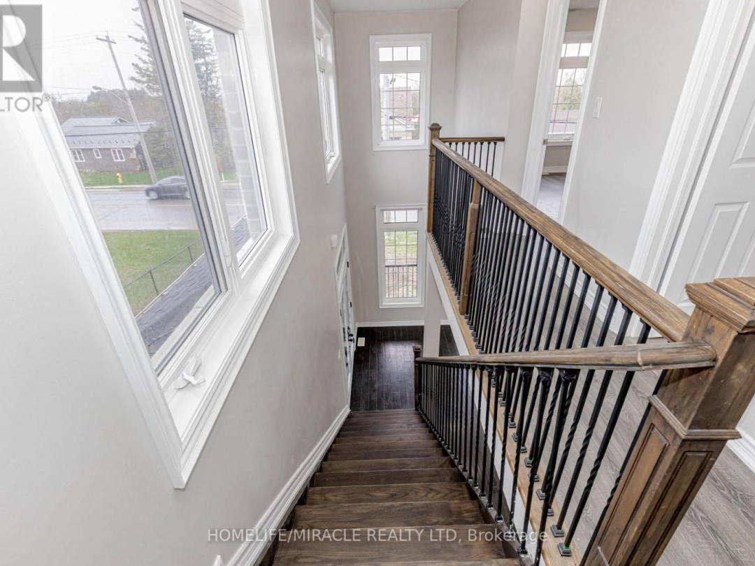 637 Simcoe Street, Brock (Beaverton)