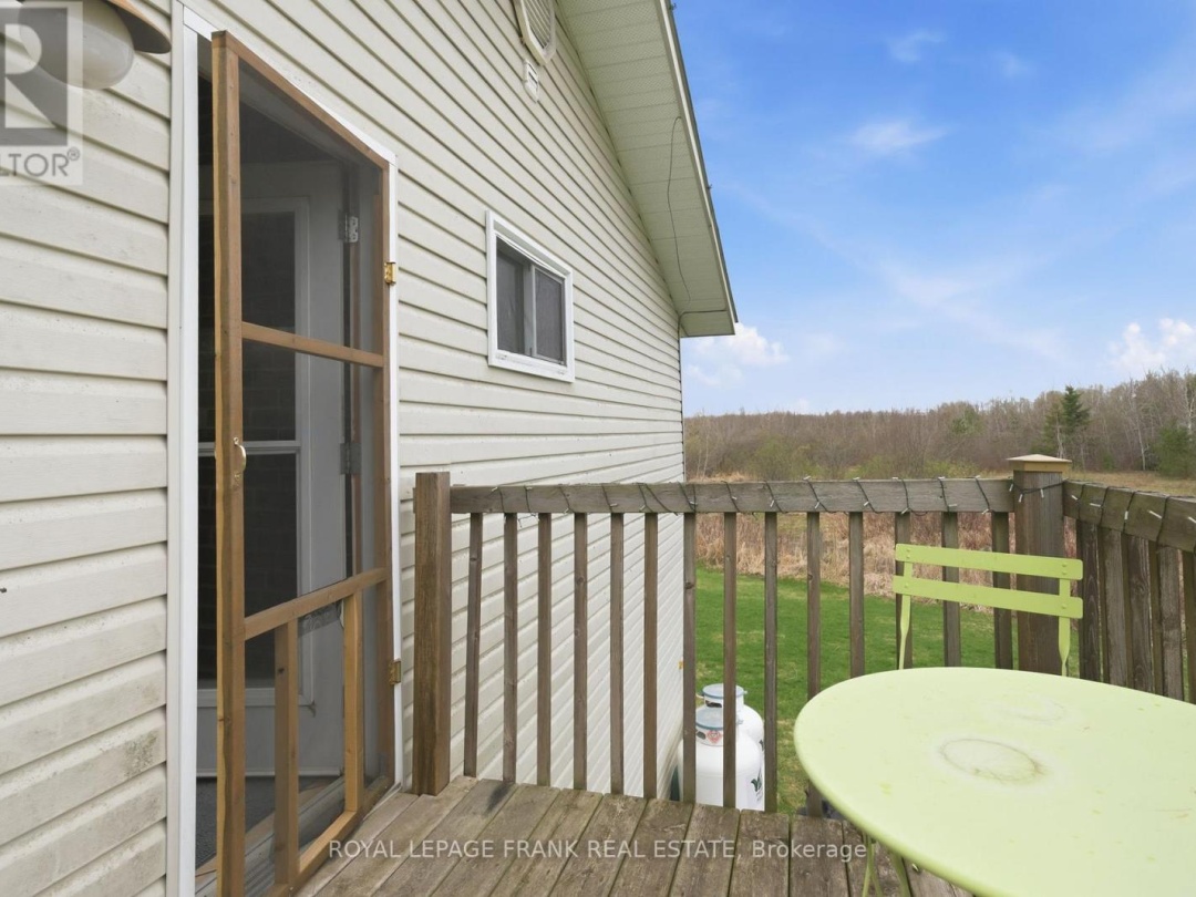 879 LINDEN VALLEY ROAD, Kawartha Lakes (Mariposa)