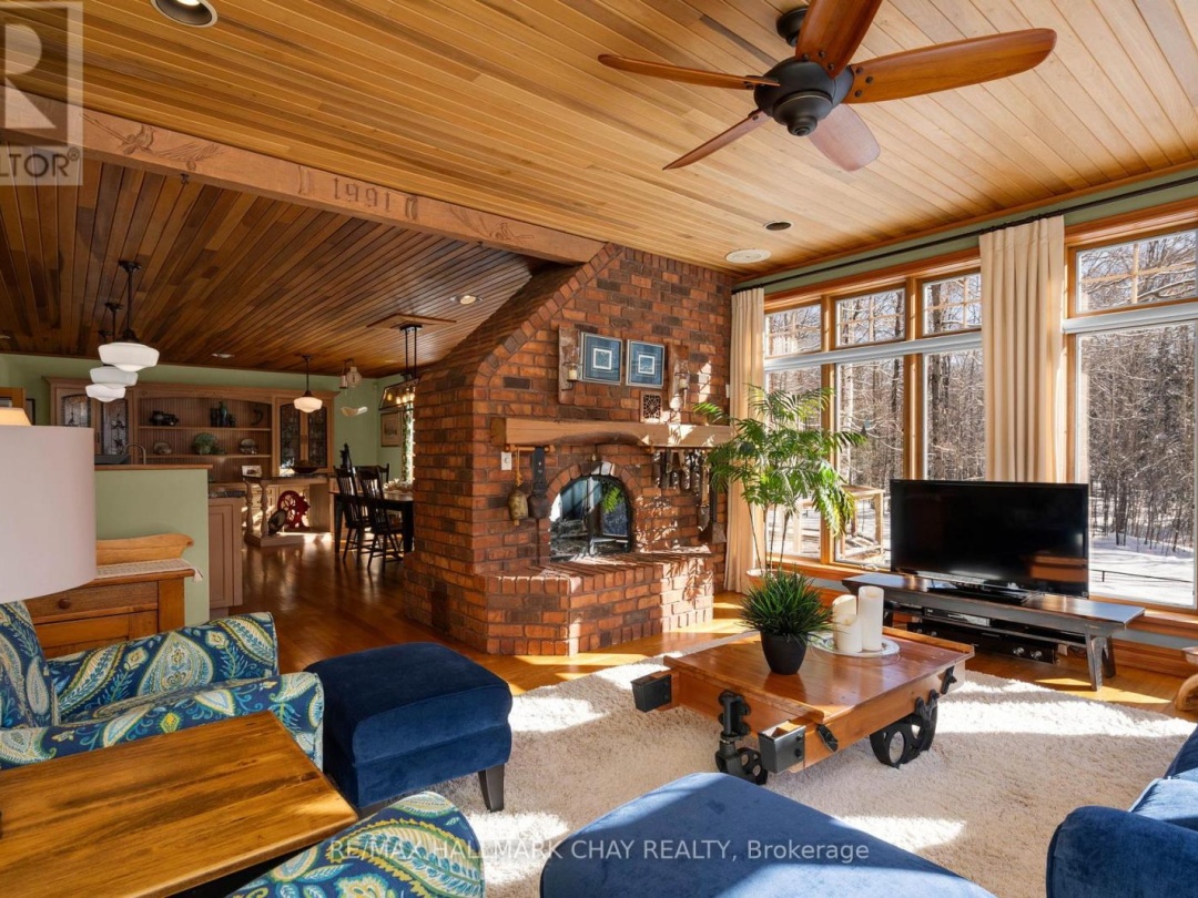 3778 VASEY ROAD, Tay