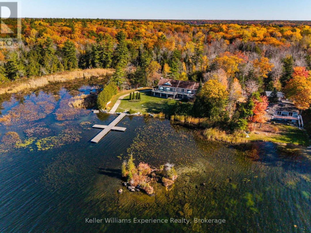 804 KINGS FARM ROAD, Gloucester Pool
