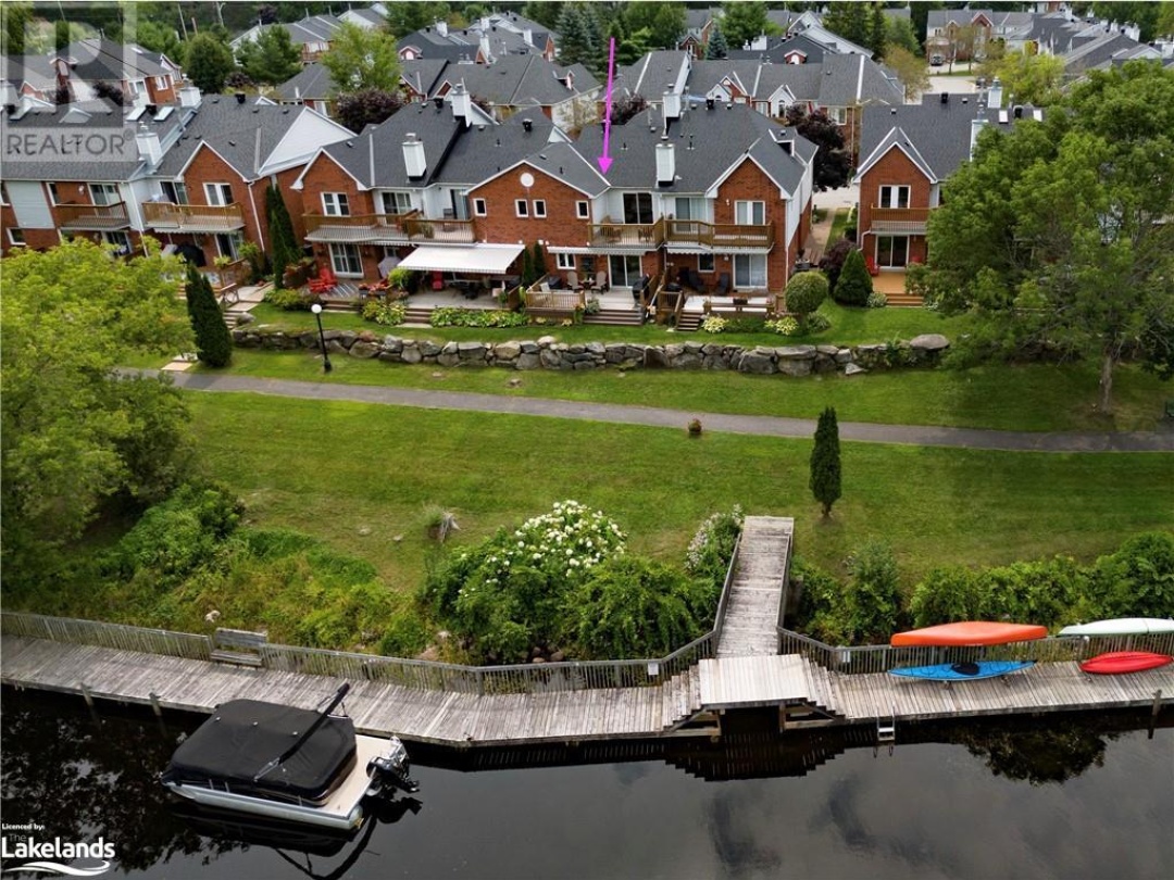 43 Shoreline Drive, Muskoka River