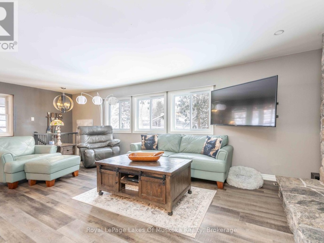 256 WOODLAND DRIVE, Huntsville (Chaffey)