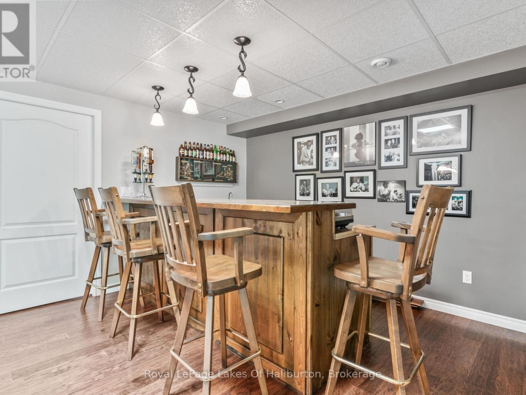 1030 SAWDUST ROAD N, 