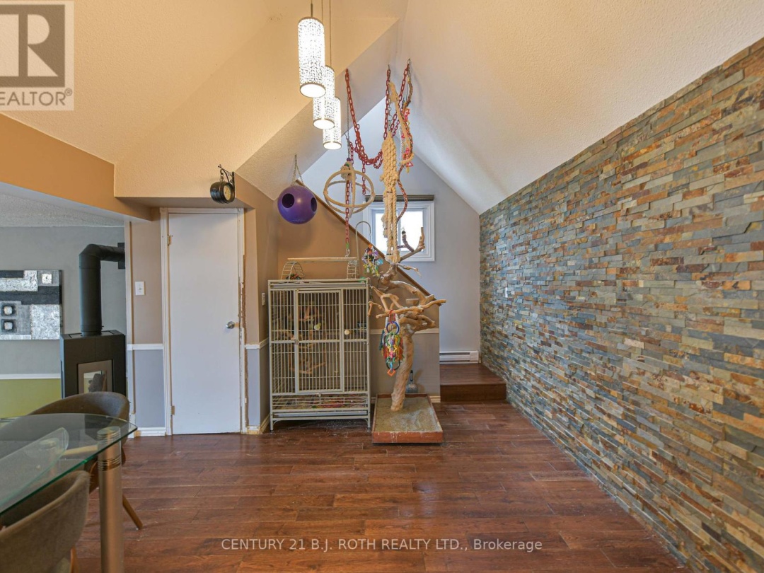 15 - 40 VICTORIA CRESCENT, 