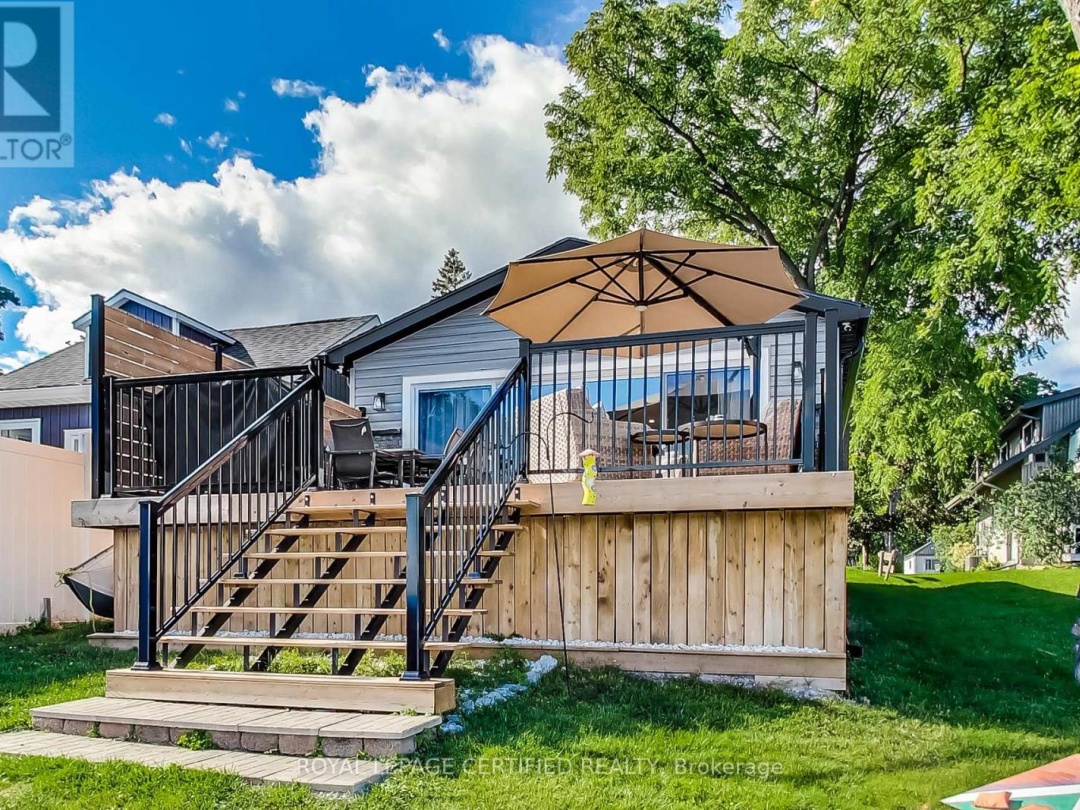 69 OLIVE CRESCENT, Lake Simcoe