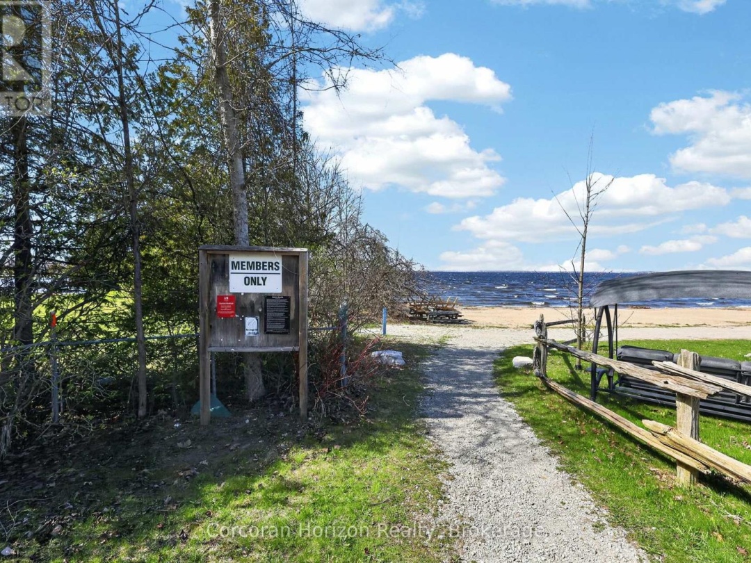 26 WATERSIDE DRIVE, Georgian Bay