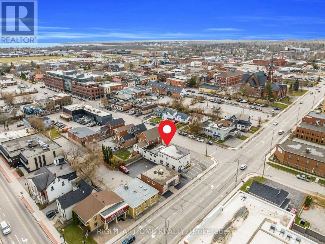 32 MATCHEDASH STREET N, 