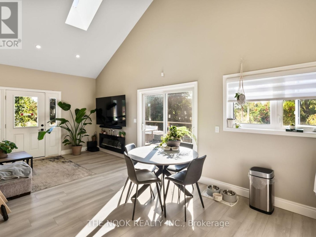 46 MCGUIRE BEACH ROAD, Kawartha Lakes (Carden)