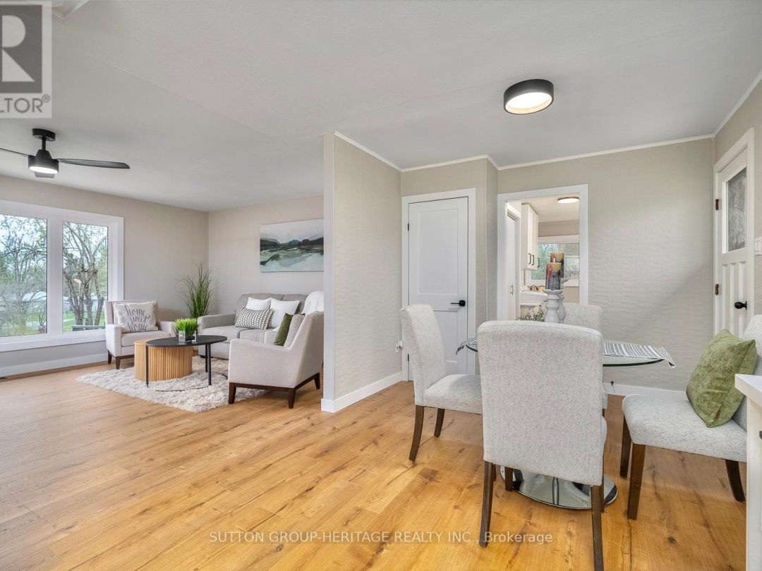 11 SWISS CRESCENT S, Pigeon Lake