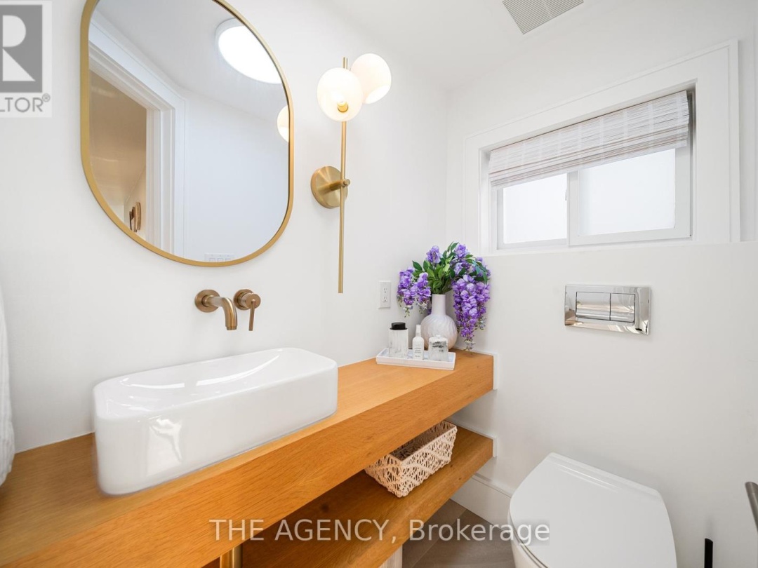 11 FIFTH STREET, Sturgeon Lake