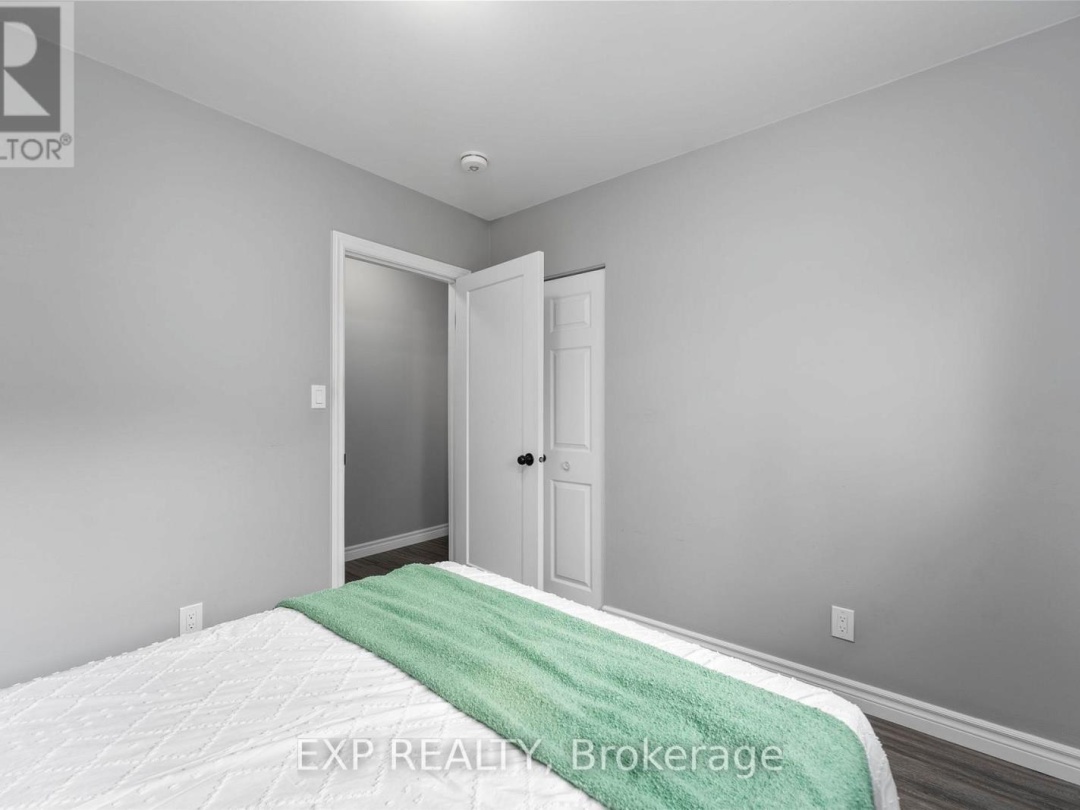 143 WESTMOUNT DRIVE N, 