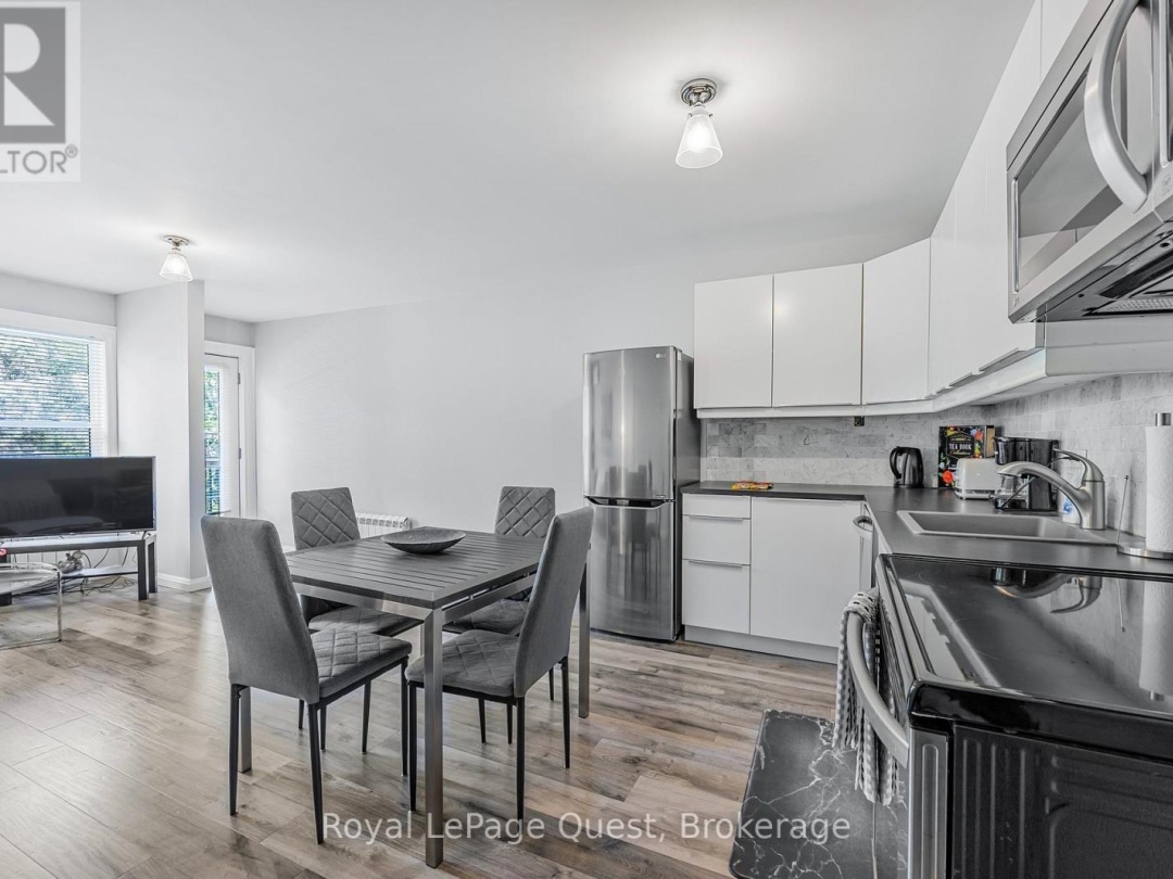 214 MISSISSAGA STREET W, 