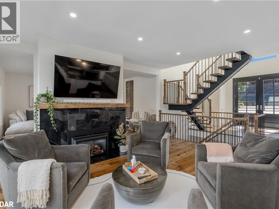 376 BREWERY Lane, 