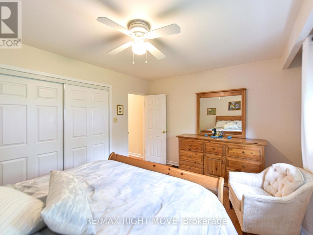 905 WOODLAND DRIVE, 