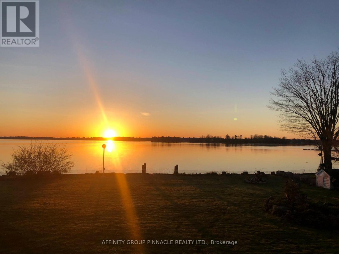 11 LAKEVIEW CRESCENT, 