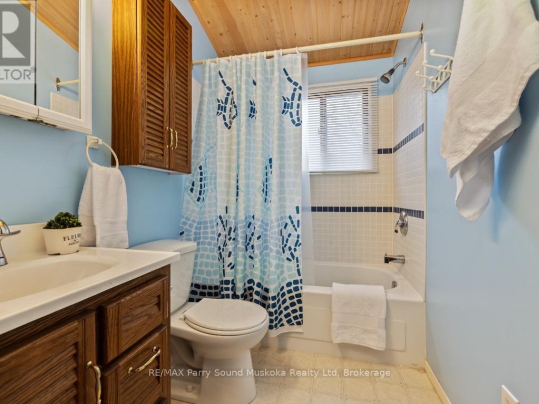 391 SALMON LAKE ROAD, Salmon Lake