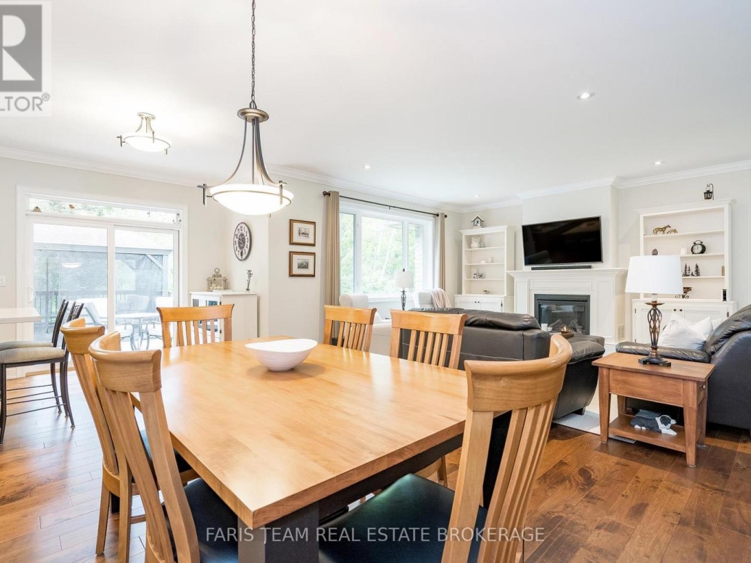 1559 RIMKEY CRESCENT, 