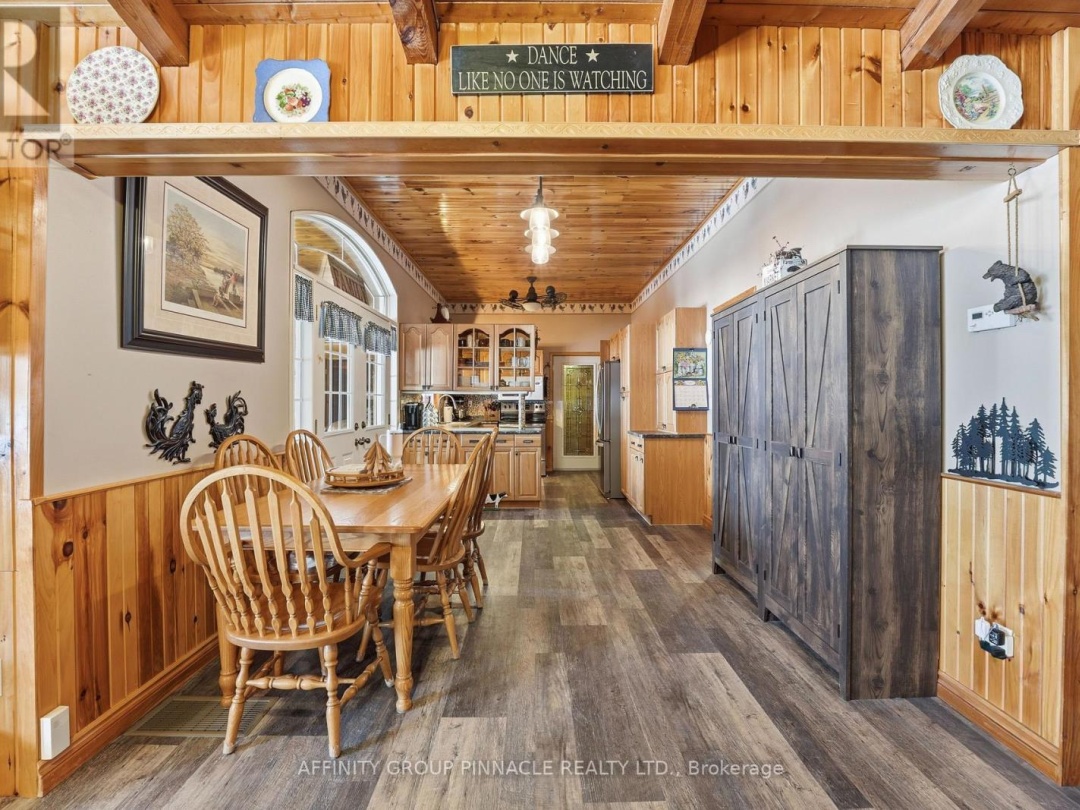 1150 MOORE LAKE ESTATES ROAD, Moore Lake