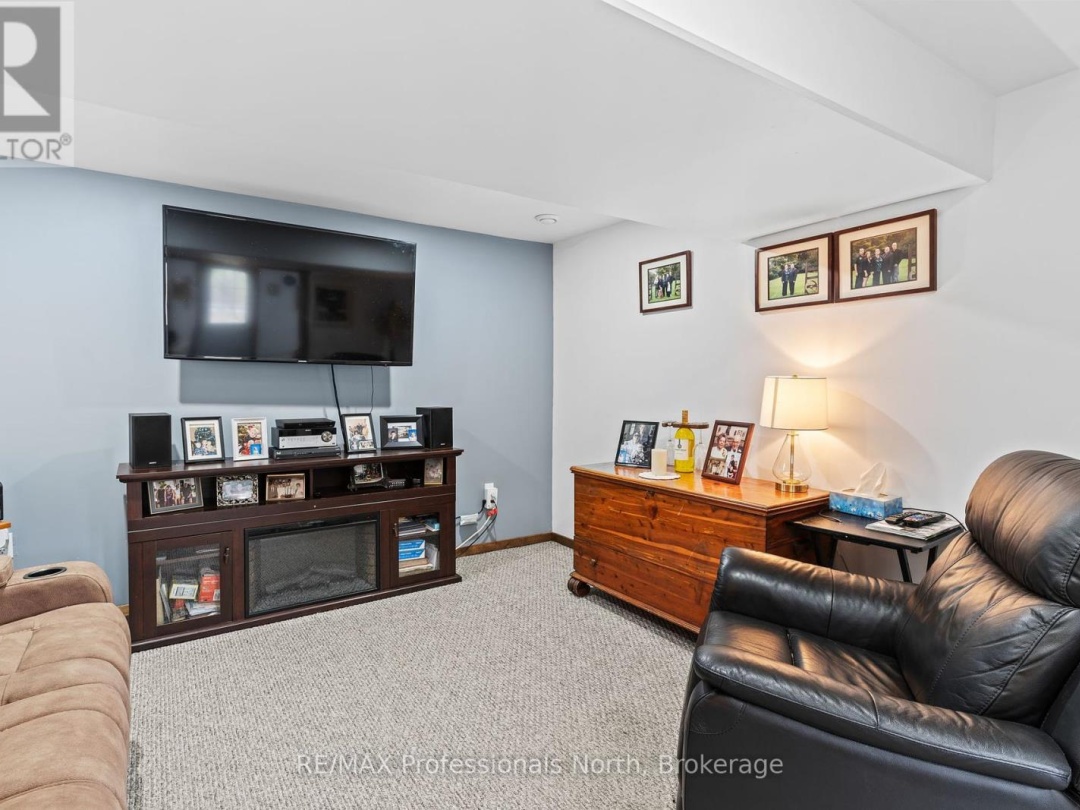 45 NEWCASTLE STREET, Minden Hills (Minden)