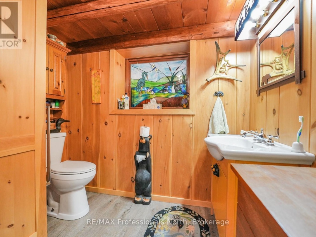 2718 WILKINSON ROAD, Kennisis Lake