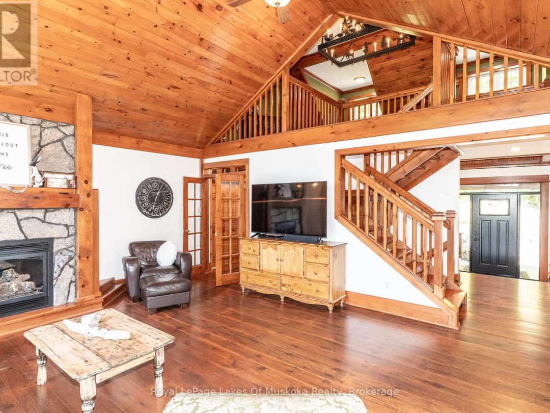 1080 WALKERS GLENN CRESCENT, Lake of Bays (Sinclair)