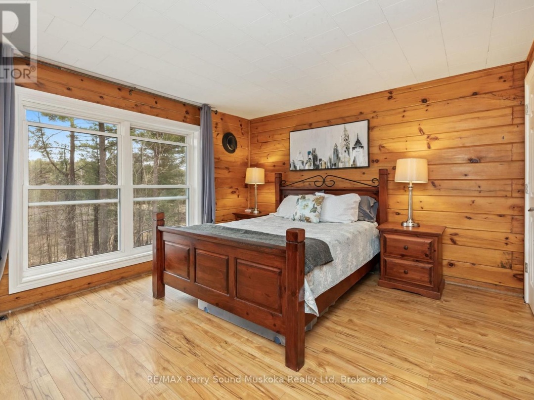 11 BRENDA AVENUE, Parry Sound