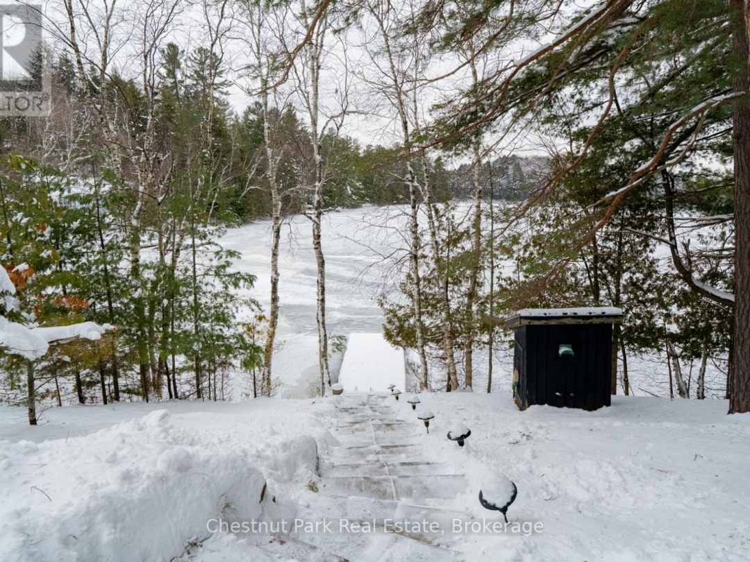 652 NORTH WASEOSA LAKE ROAD, 