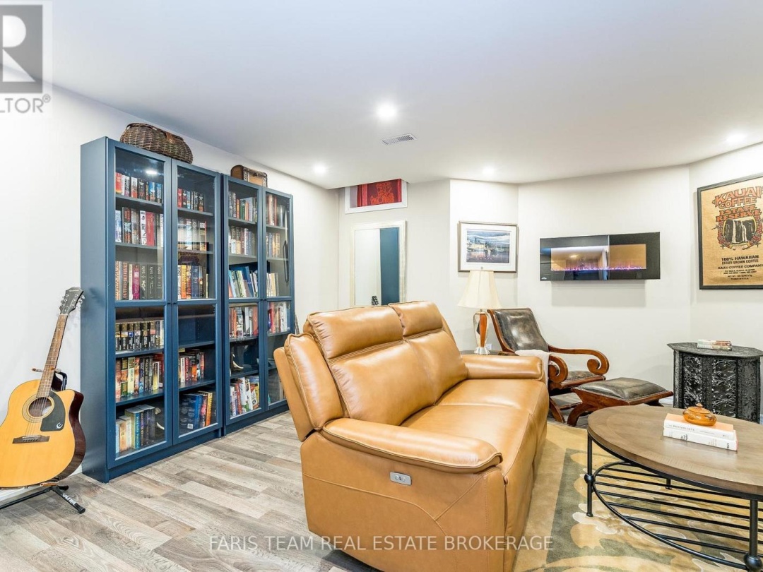 192 WYCLIFFE COVE, 