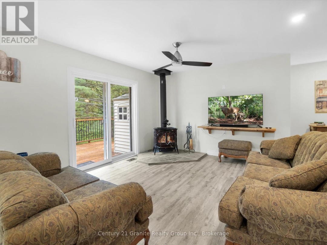 2302 Buckslide Road, Algonquin Highlands (Stanhope)