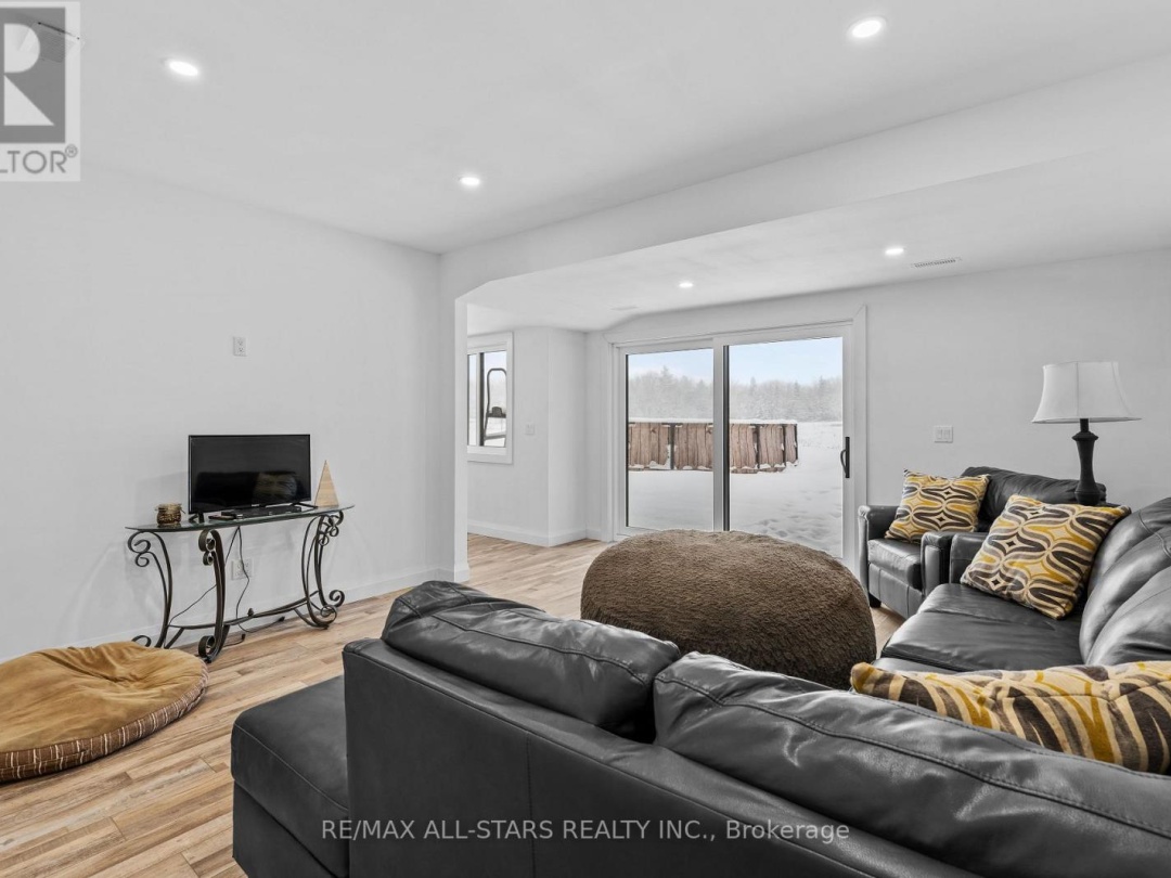 1062 NORTHLINE ROAD, Kawartha Lakes (Fenelon Falls)