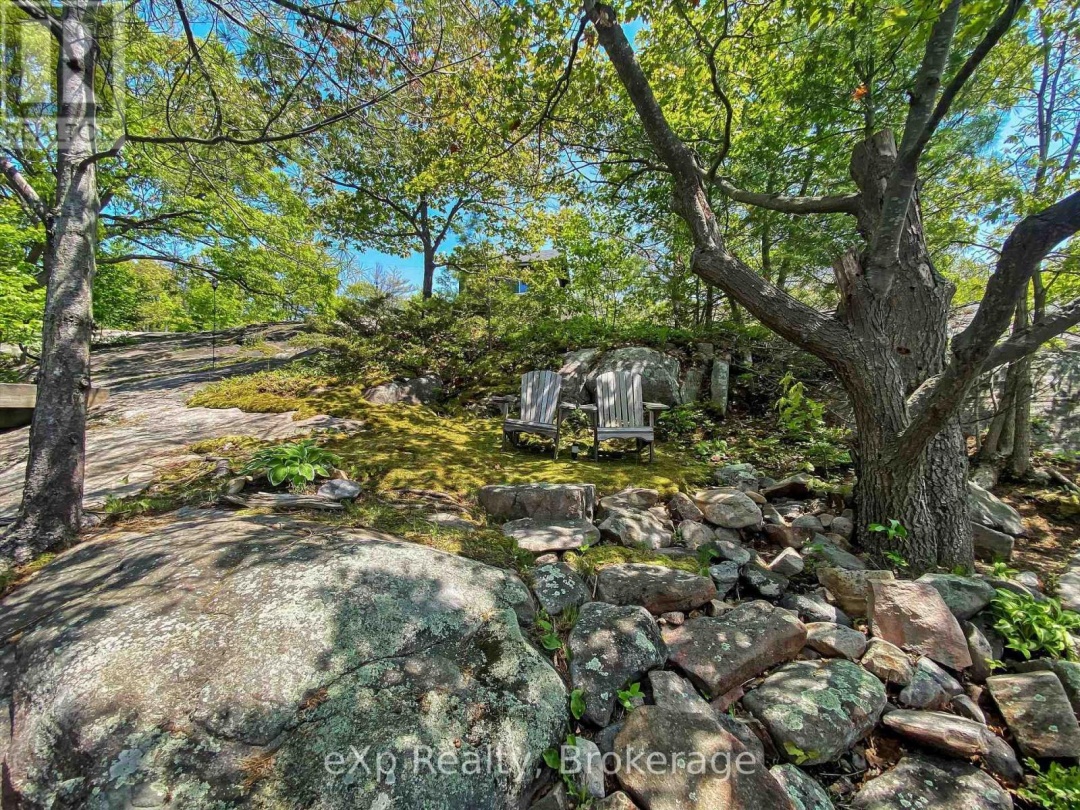 6646 1040LITTLEBEAUSOLEIL ISLAND, Georgian Bay