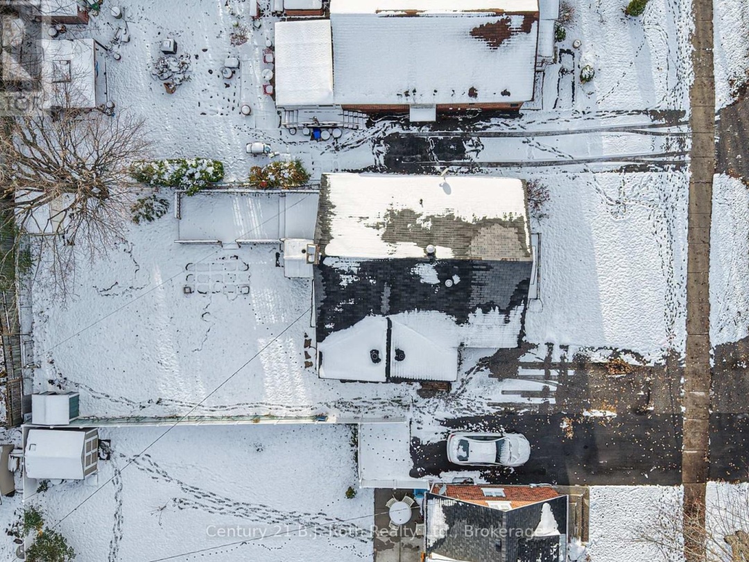 337 COLBORNE STREET W, 