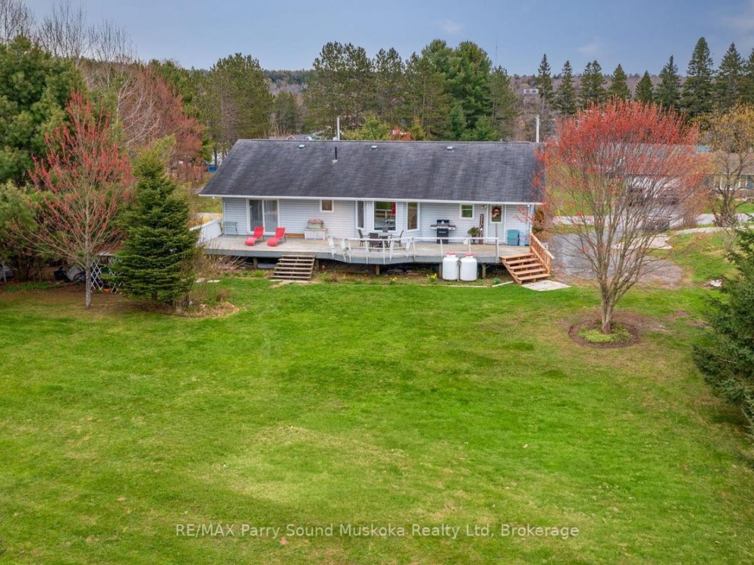 54 PINERIDGE DRIVE, McDougall