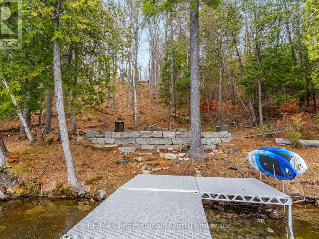 3179 TRAPPERS TRAIL, Miskwabi Lake