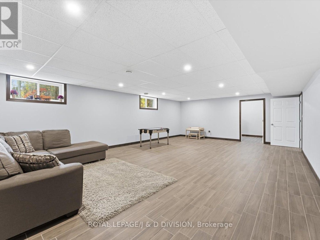 2925 PINECONE TRAIL, 