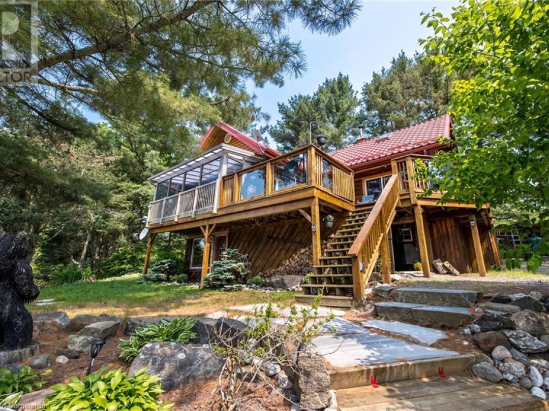 235 LOCH ERNE Road, 