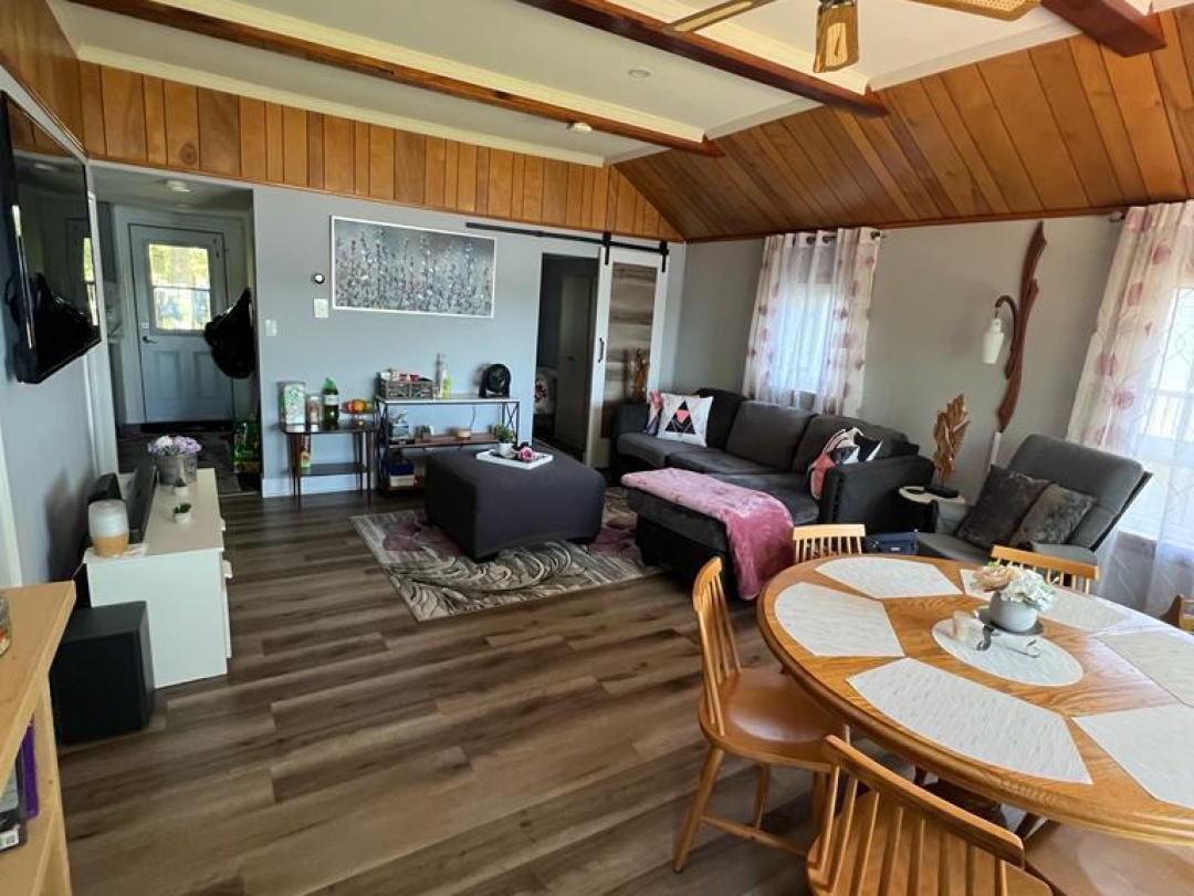 55 PARADISE ROAD, Trent-Severn Waterway