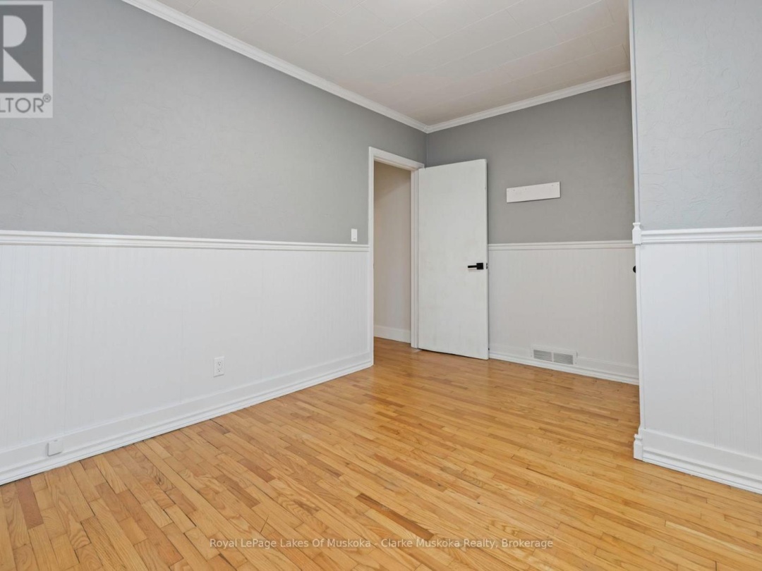 57 CASCADE STREET, Parry Sound